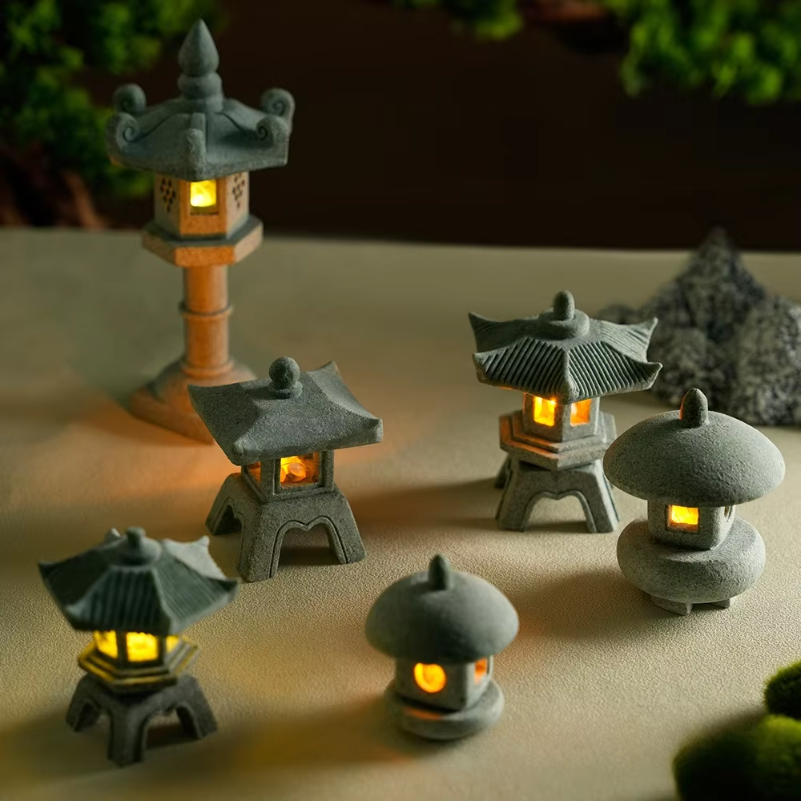 Aquarium Fish Light - Mini Pagoda Lantern Light Garden Statue